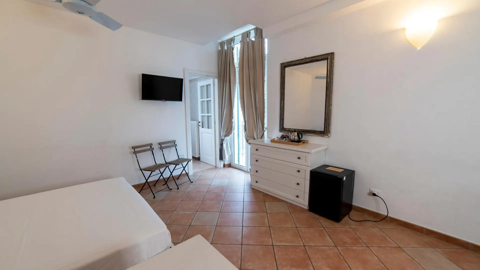 Hotel Miramare Spotorno 3*,